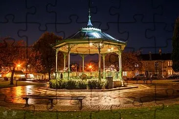 פאזל של Bandstand night