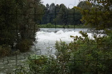 cascata di fronte