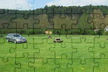 Auto jigsaw puzzle