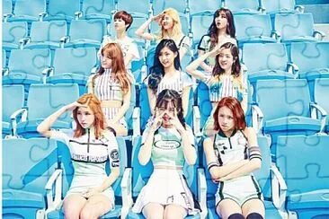 פאזל של 3. Cheer UP Twice