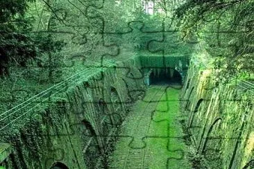 Tunel jigsaw puzzle