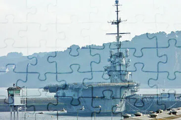 Toy jigsaw puzzle