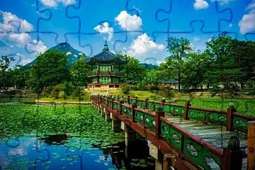 Toy jigsaw puzzle