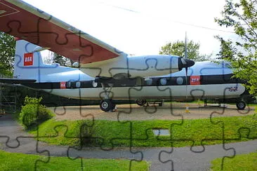 פאזל של Museum of Berkshire Aviation