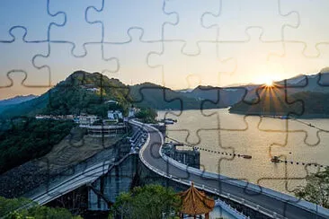 Toy jigsaw puzzle