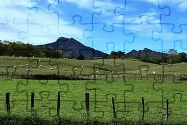 Sare et ses prés jigsaw puzzle