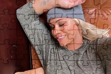 Paige VanZant zb jigsaw puzzle