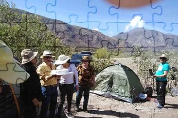 campando a la rivera del rio pampas peru