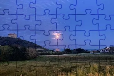 La Lune se reflète sur l 'océan-Biarritz jigsaw puzzle