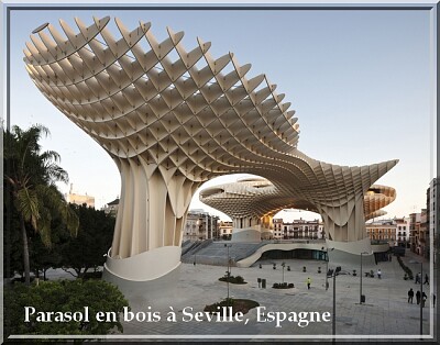 Parasol en bois à Seville