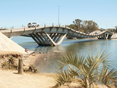 El puente de la barra de Maldonado