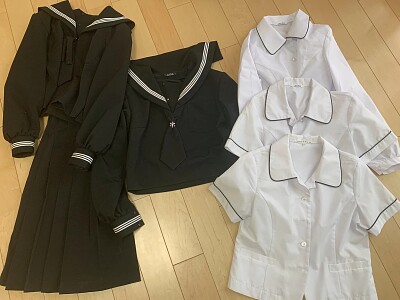 長泉中学校のセーラー服とブラウス