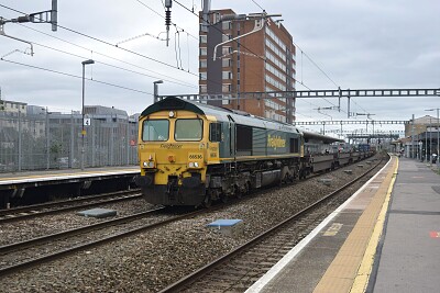 Class 66 at Swindon