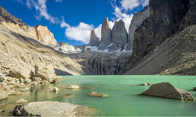 Laguna montañosa