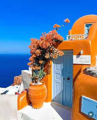 Oia-Santorini