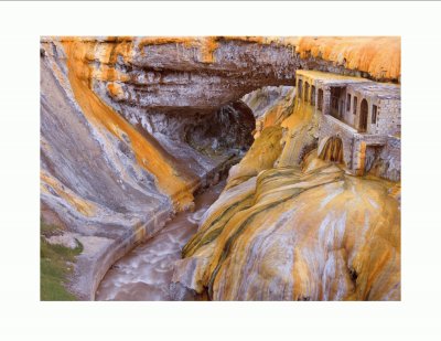 Puente del Inca natural bridge - Argentina