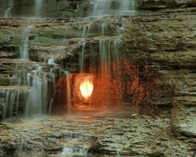 cachoeira das chamas eternas