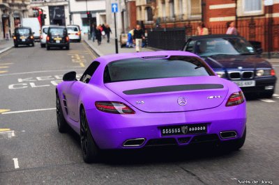 Mercedez Benz SLS