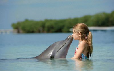 NiÃ±a y delfin