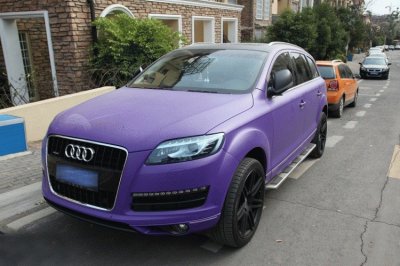 Purple Audi Q7-China