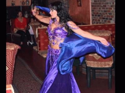 Belly Dancer dressed in Purple