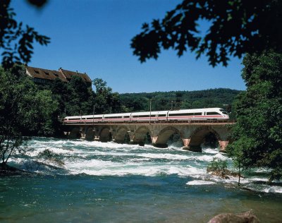 Ferrocarril moderno europeo