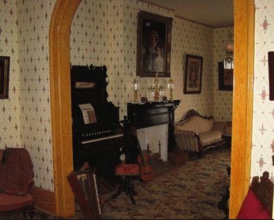 inside haunted Whaley Inn