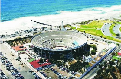 TOREO MONUMETAL DE TIJUANA.