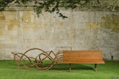 spaghetti bench