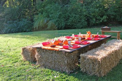 Thanksgiving table