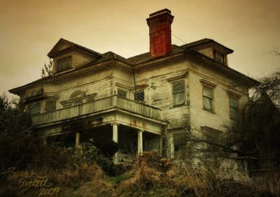 haunted house Astoria jigsaw puzzle