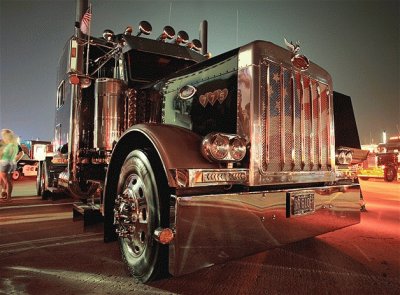 PETERBILT 775