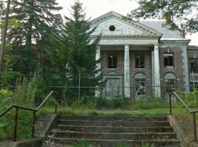 haunted sanitarium