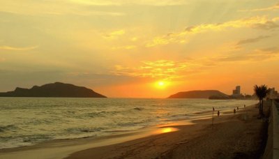 ATARDECER EN MAZTLÃN