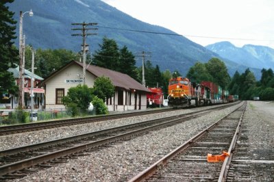 ferrocatrenes