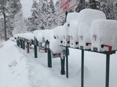 snow mail boxes