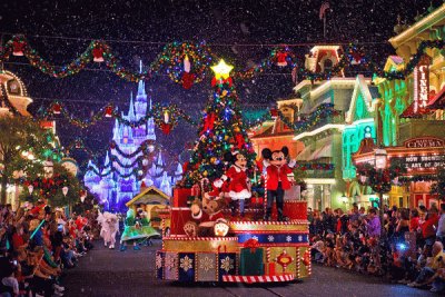 2013 Disneyland Christmas Parade