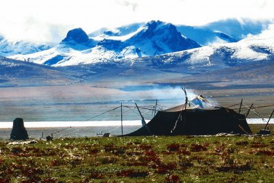 Nomad tent Tibet 2