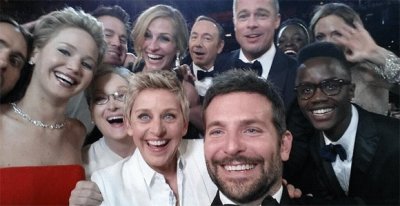 2014 Oscars Selfie Crashes Twitter