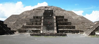 PIRAMIDE DE LA LUNA