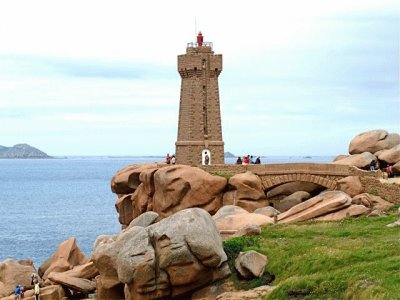 Faro de PloumanacÂ´h (BretaÃ±a francesa)