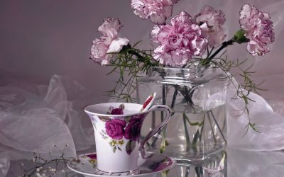 Purple Rose Tea Cup and Carnations