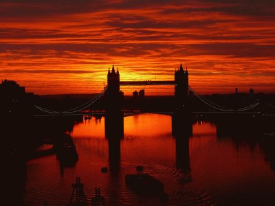 sunrise-over-tower-bridge-london-england