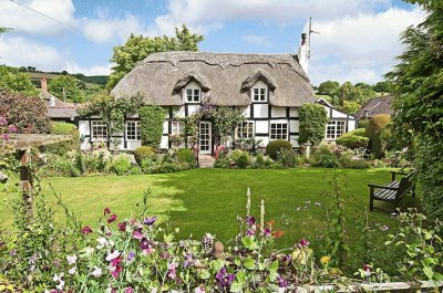 Little English Cottage