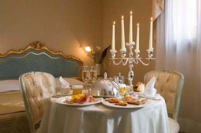 Elegant Breakfast Room Service