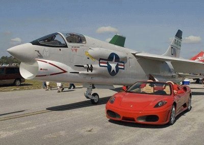 F-8K VS, FERRARI.