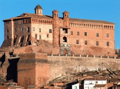 CASTILLO DE PAPA LUNA