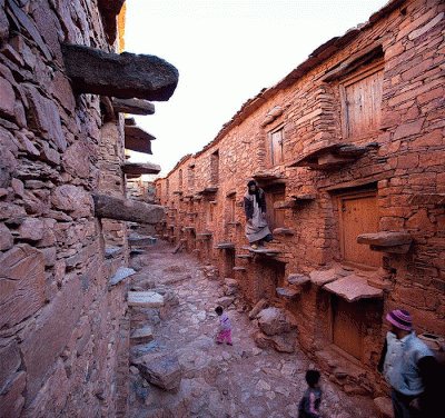 ESCALERAS EN LAS FACHADAS