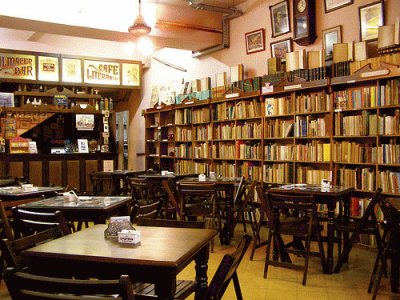 CAFE Y LIBRERIA