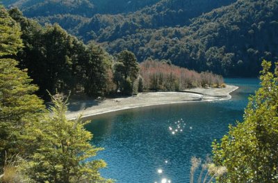 Lago CurruhuÃ©. NeuquÃ©n. Argentina